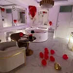 ベッド・アンド・ブレックファスト Casanova Luxury 4*