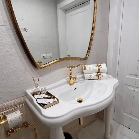 Casanova Luxury 4* פרנקווילה פונטנה